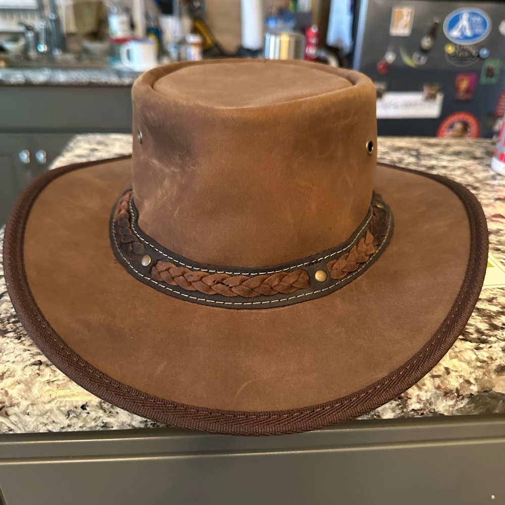 Brown Leather hat, size medium - only worn once.